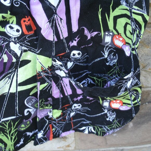 Disney Nightmare Before Christmas Scrub Top Size 2X - Picture 15 of 16